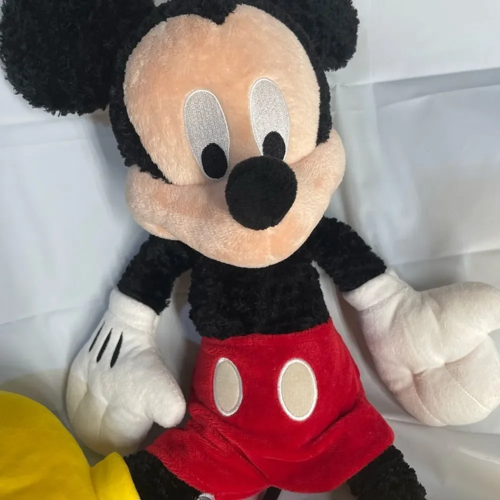 Disney Mickey Mouse plush toy - Picture 2 of 4